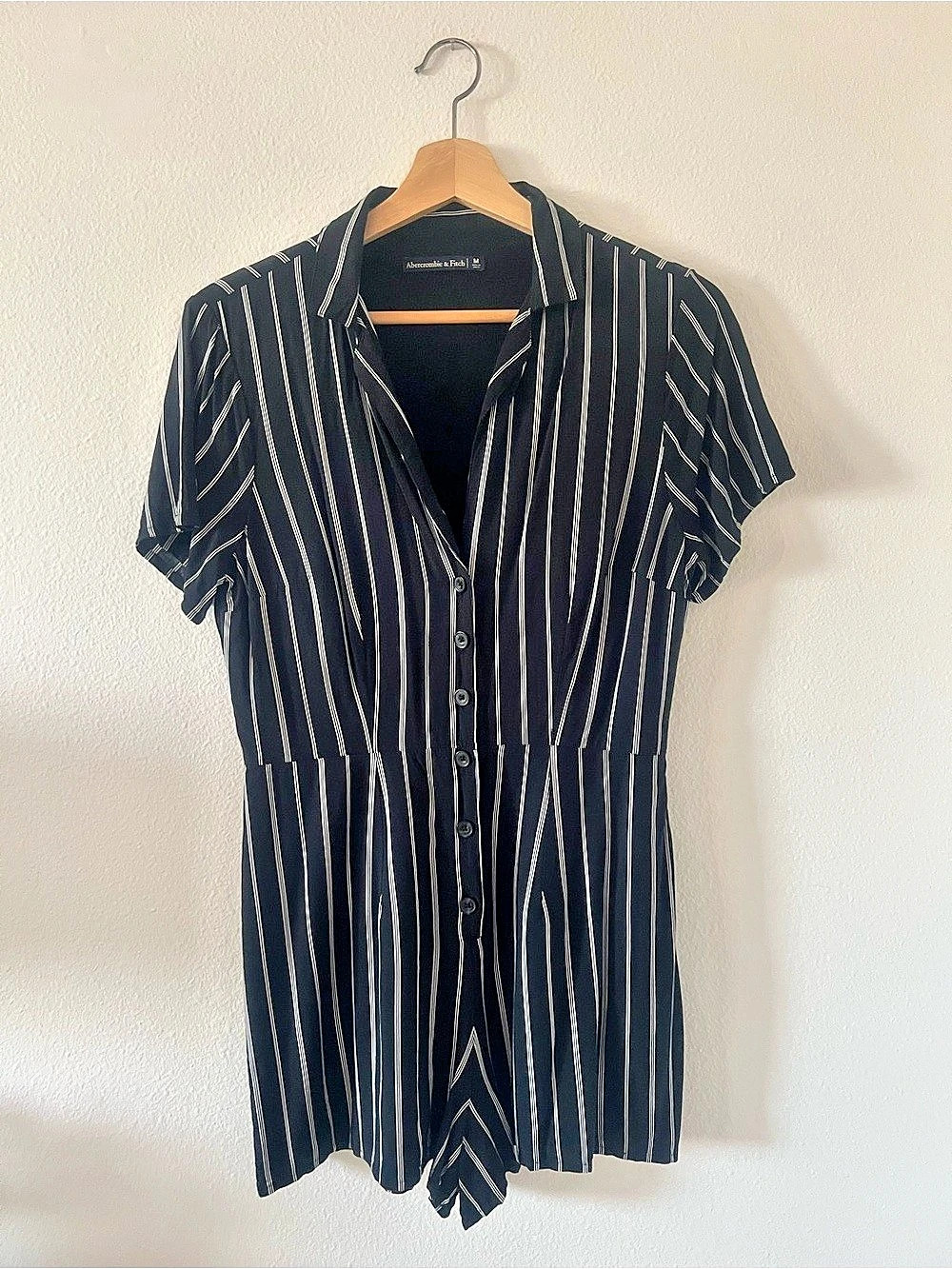 Abercrombie & Fitch Striped Button Front Top Black & White Size Medium